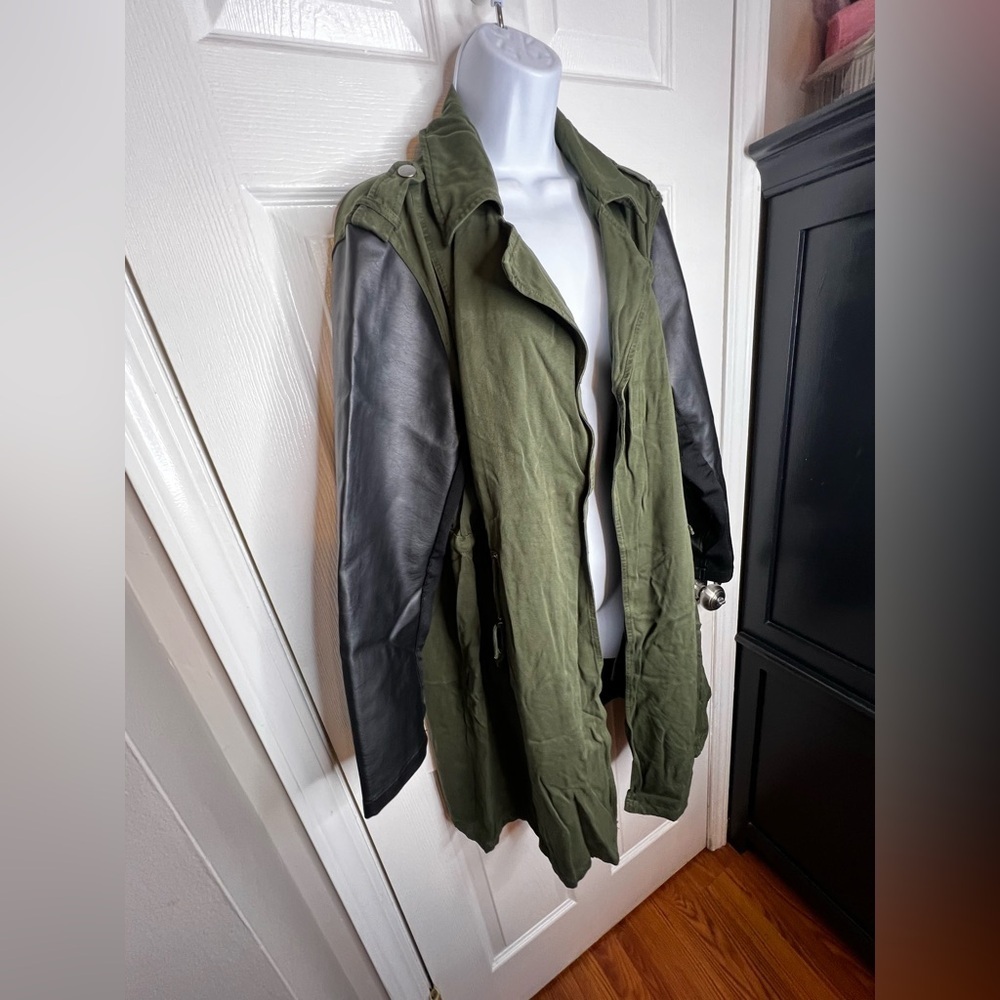 Torrid 0 Twill Canvas Drawstring Jacket Green Olive Faux Leather Sleeve L 12 - Picture 3 of 15